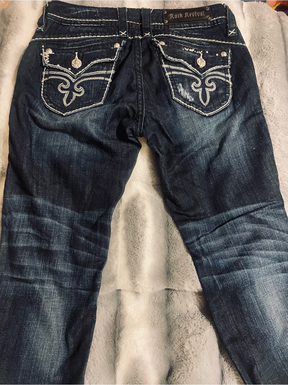 Rock Revival Womans Dark Wash Embroidered Back Pocket Capri’s